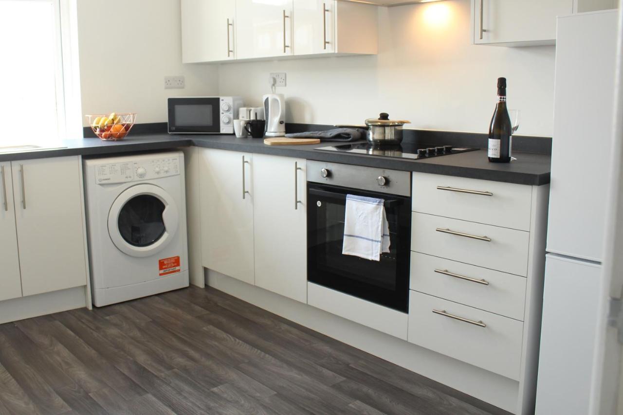 Spacious & Pet-Friendly 1Br Apt In Heywood Apartment Exterior photo