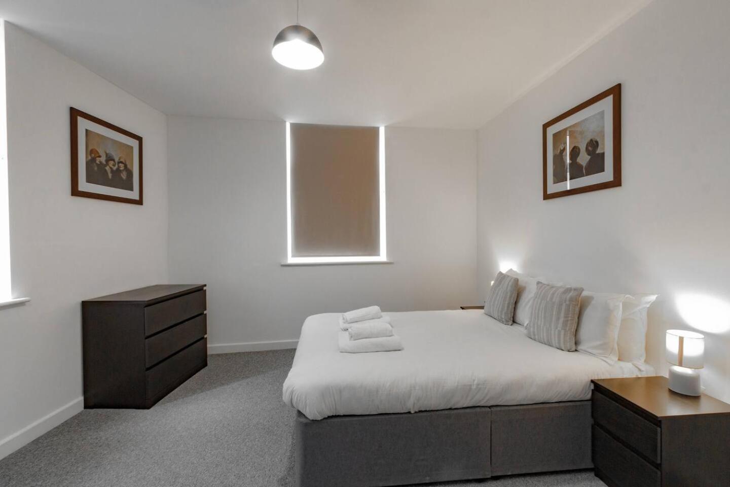 Spacious & Pet-Friendly 1Br Apt In Heywood Apartment Exterior photo